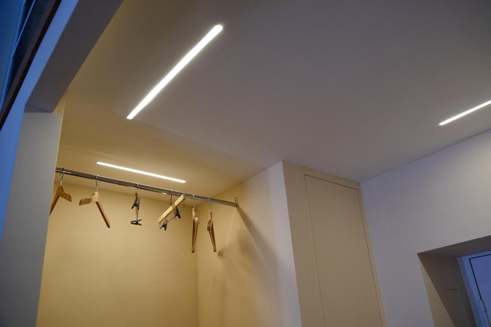 Alesuite Napoli Bagian luar foto