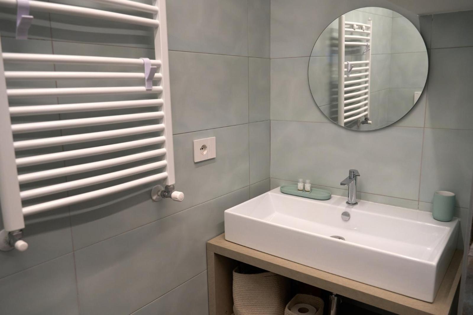Alesuite Napoli Bagian luar foto